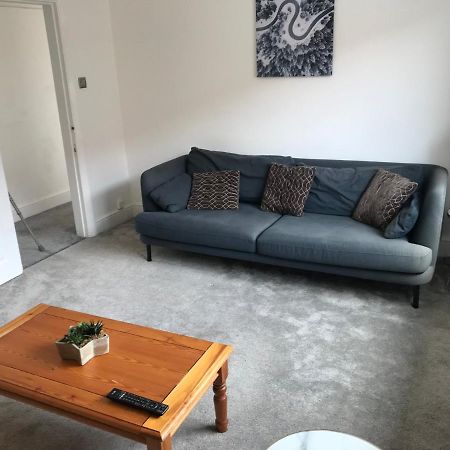 4 Bedroom Property Which Sleeps 8 Very Close To The Harry Potter Studio And Watford Junction Extérieur photo