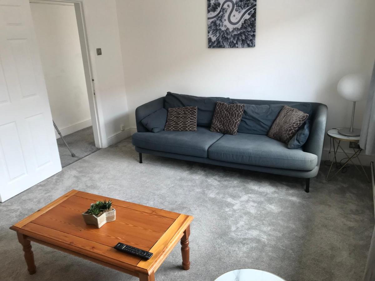 4 Bedroom Property Which Sleeps 8 Very Close To The Harry Potter Studio And Watford Junction Extérieur photo