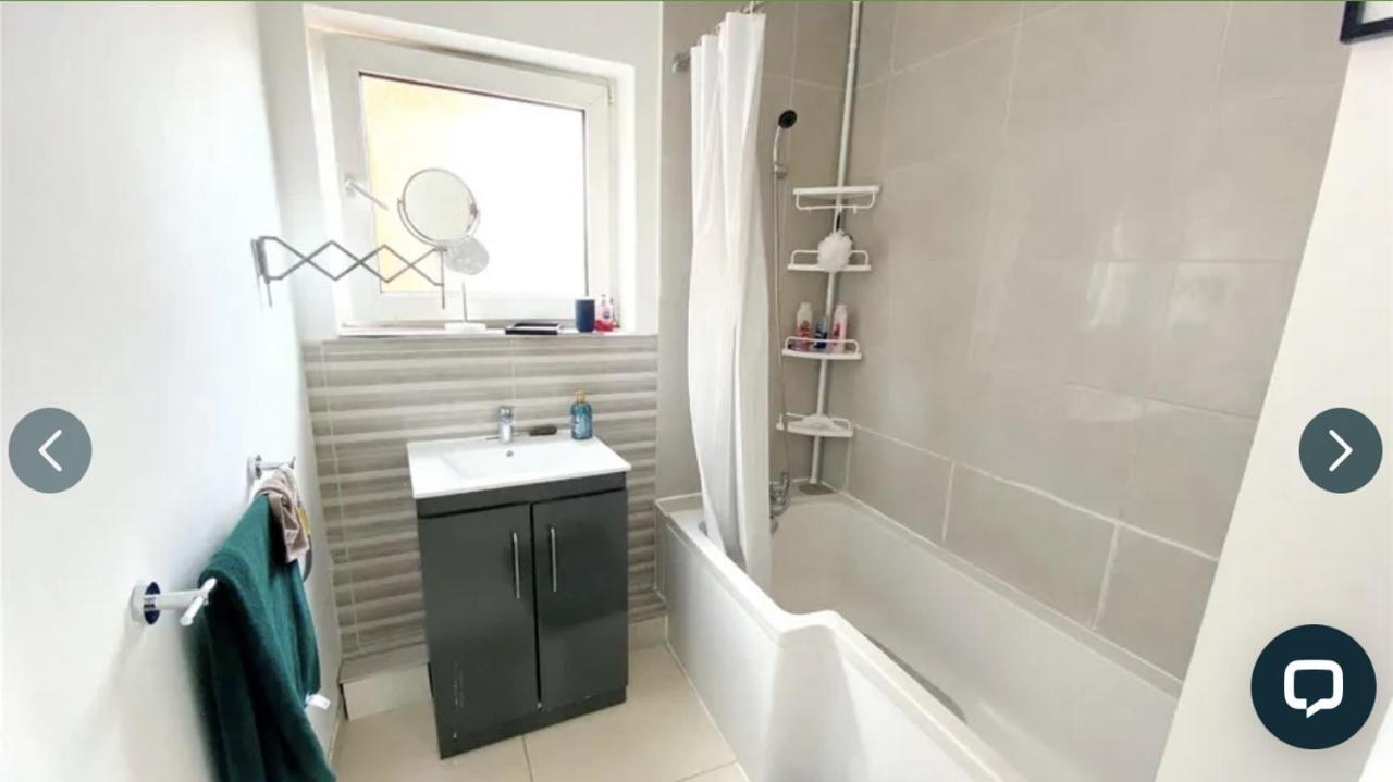 4 Bedroom Property Which Sleeps 8 Very Close To The Harry Potter Studio And Watford Junction Extérieur photo